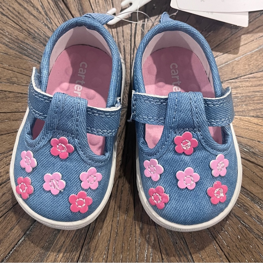 NWT Carter’s Baby Every Step First Walker Floral Denim Sneakers Spring Sz 2 3-6M